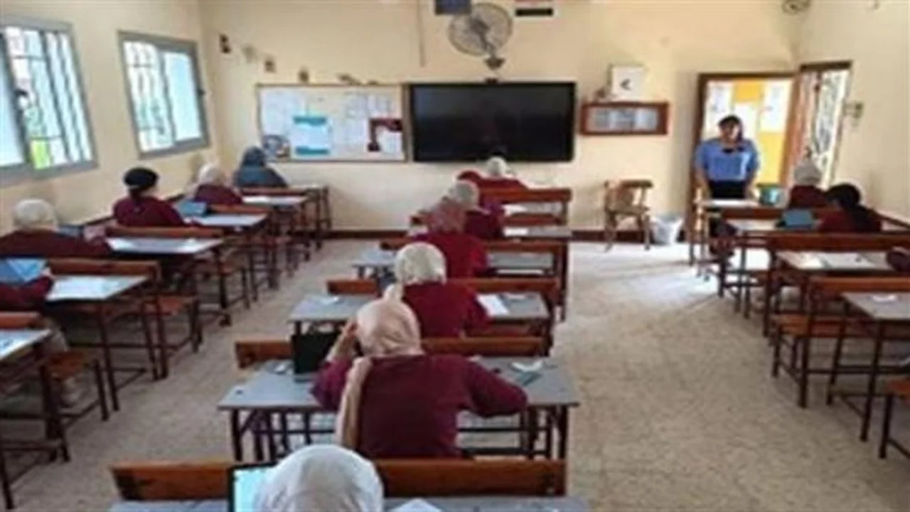 نماذج استرشادية.. رابط تحميل امتحانات الثانوية العامة المعتمد من وزارة التربية والتعليم